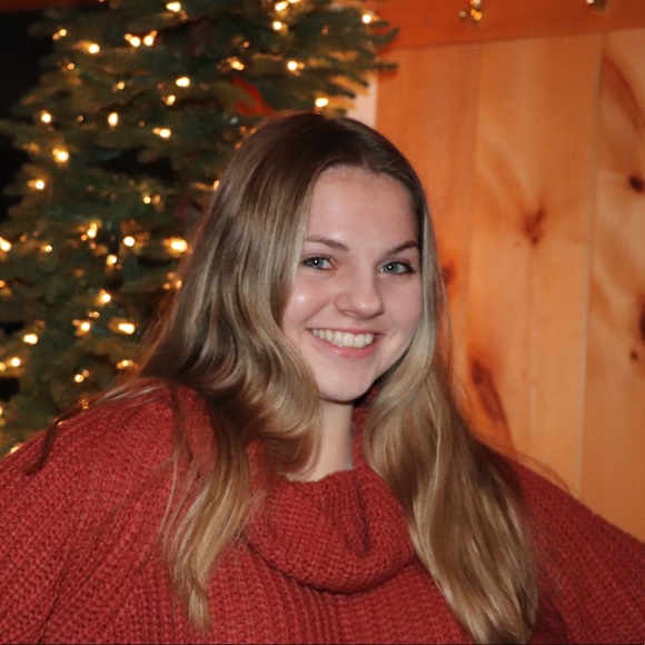 Meet your Posher, Jolie - Picture 1 of 1